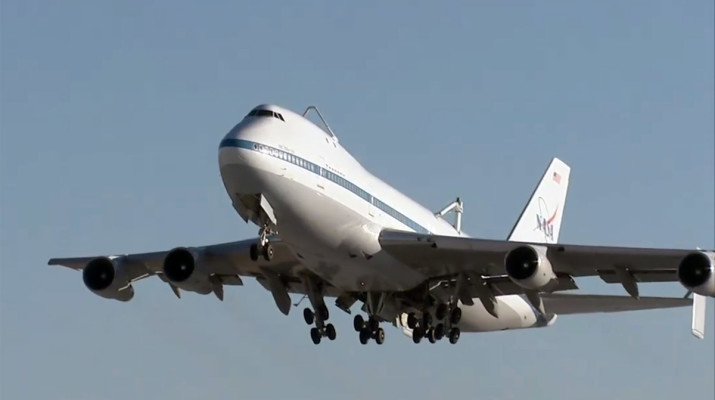 NASA's Boeing 747, Shuttle Carrier Departs Dryden - World of aviation